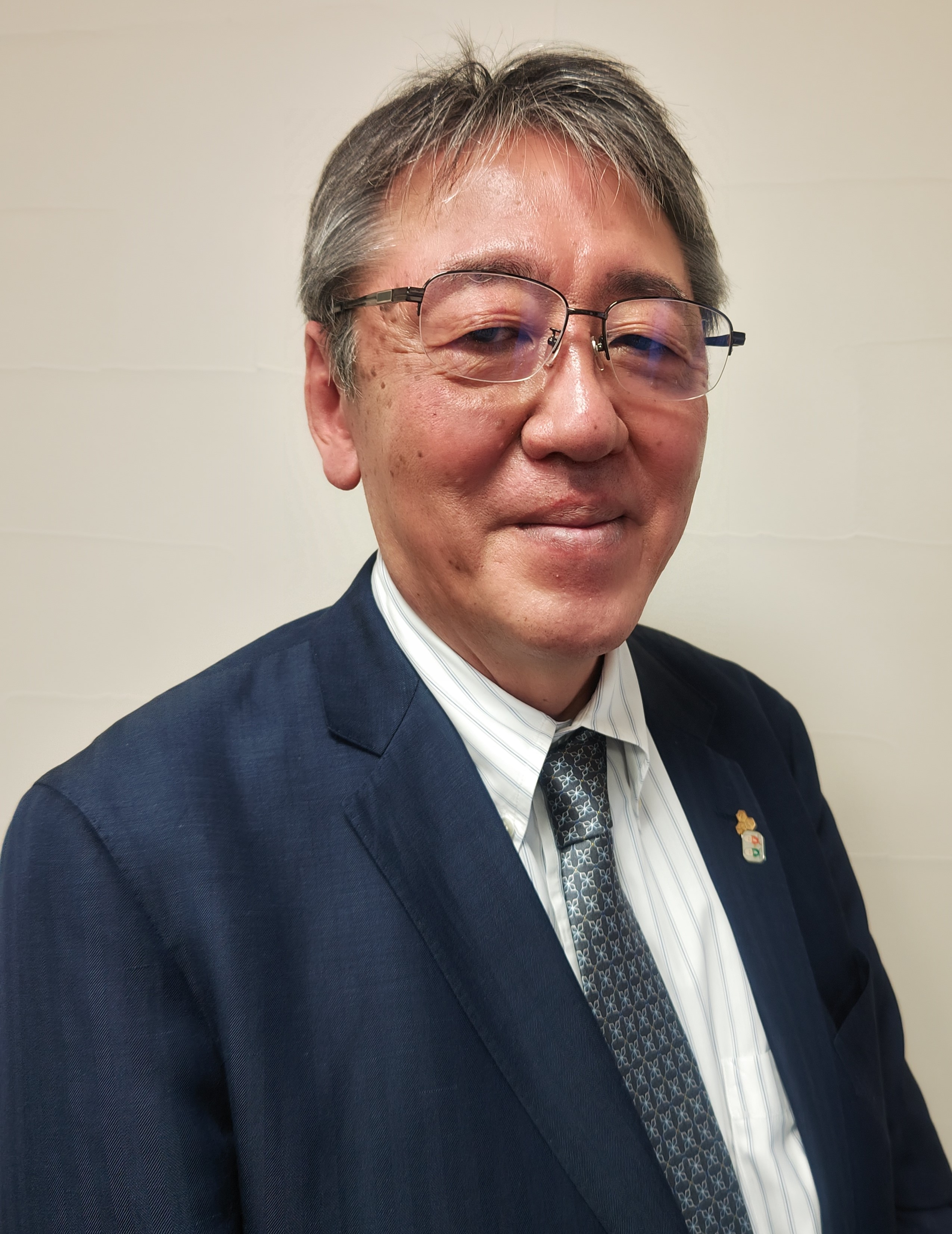 会長　岡田 国一